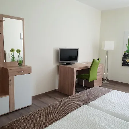 Hof Muensterland * Ahlen