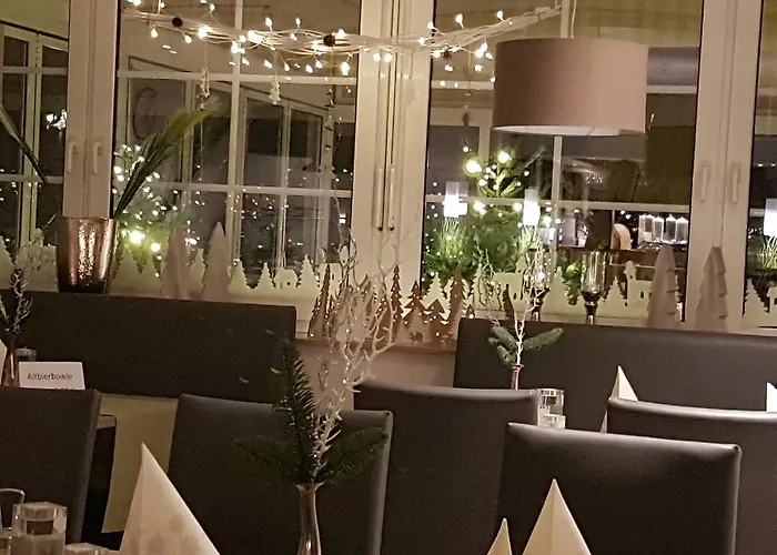 Hof Muensterland 酒店 *