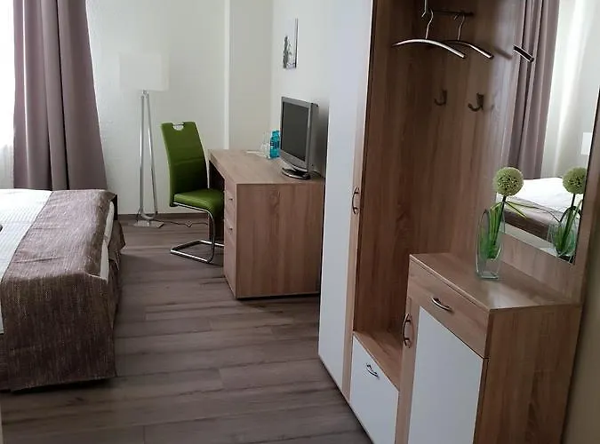 Hof Muensterland 호텔 *